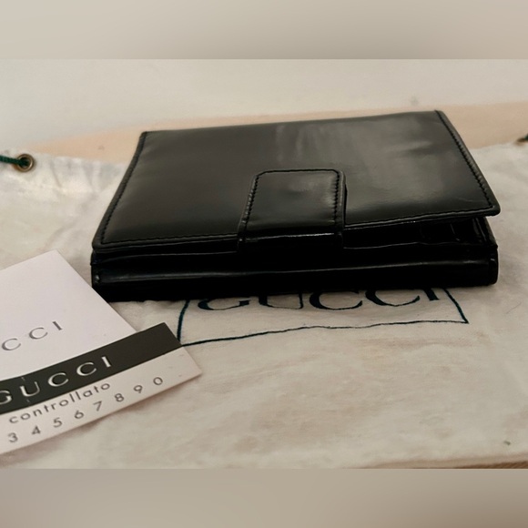 Gucci Black Patent Leather Bifold Wallet Embossed Logo Tom Ford
Vintage Like New - Picture 10 of 12